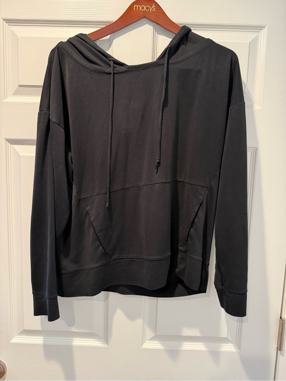 Fabletics Black Scoop-Neck Pullover Hoodie